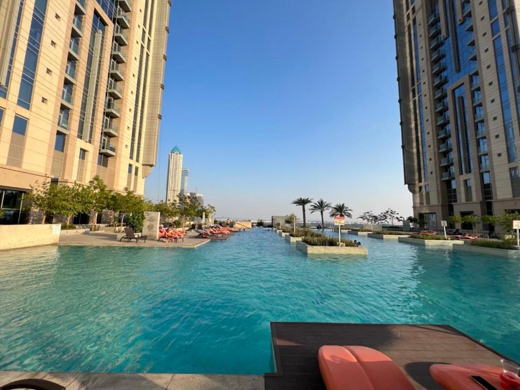 Meera Tower 3606 *